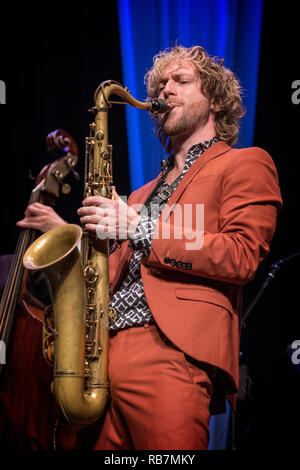 Mads Mathias Soli auf Tenor-saxophon mit Mads Mathias Quartett, Scarborough Jazz Festival 2017 Stockfoto