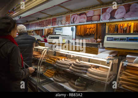 Reale polnische Delikatessen in Greenpoint Brooklyn. Die Nachbarschaft hat immer noch die größte polnische Bevölkerung außerhalb von Chicago in den USA. Stockfoto