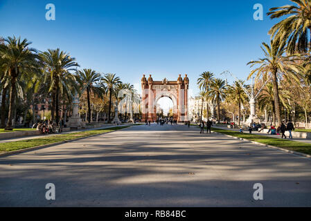 Die "Arc de Triomf", eines der berühmtesten Wahrzeichen in Barcelona, Spanien. Stockfoto