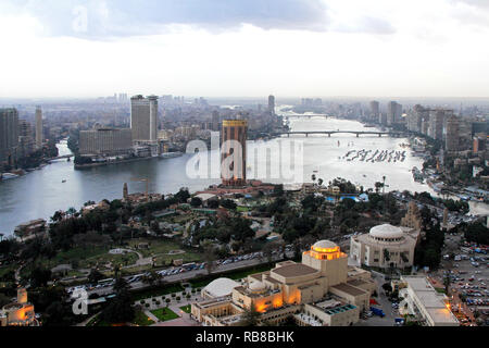 Kairo, Ägypten - MÄRZ 25: Oper in Kairo am August 25, 2010. Luftaufnahme von Opera House in Gezira Insel in Kairo, Ägypten Stockfoto