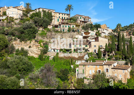 Deia Mallorca Spanien 20. Dezember 2018 Blick auf die kleine Stadt Deia Stockfoto