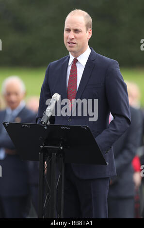 Der Herzog von Cambridge bei einem Besuch der Milton Keynes stieg in Campbell Park markiert den 50. Jahrestag der Stadt. Stockfoto