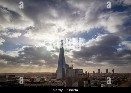 Der Blick auf die im Süden von London, der Shard Wahrzeichen und die Aussicht südlich der Themse. Stockfoto