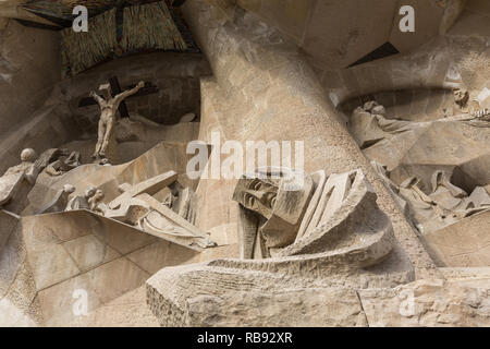 Barcelona, Spanien - 26. März 2018: La Sagrada Familia - die imposante Kathedrale von Gaudí entworfen, die sich seit dem 19. März 1882 und Nr. Stockfoto