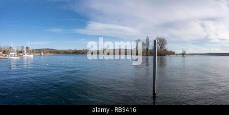 Landschaft von Ticino aus Verbano See, geschossen im Winter Licht in Angera, Verbano, Varese, Lombardei, Italien Stockfoto