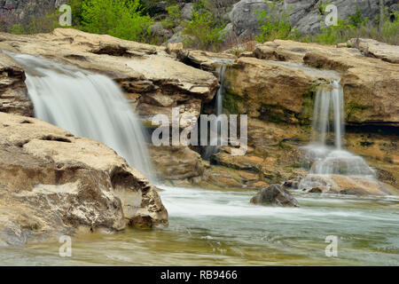 Wasserfälle am Fluss Pedernales, Pedernales Falls State Park, Texas, USA Stockfoto