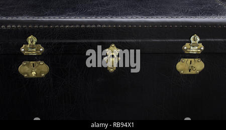 Geschlossen leder Trunk, Antiquitäten, Dekoration Stockfoto