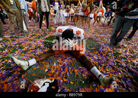 Santa Clara, Kalifornien, USA. 07 Jan, 2019. Clemson Tiger Defensive zurück K' von Wallace #12 nach der nationalen Meisterschaft zwischen der Clemson Tiger und die Alabama Crimson Tide am Levi's Stadion in Santa Clara, Kalifornien, feiert. Charles Baus/CSM/Alamy leben Nachrichten Stockfoto