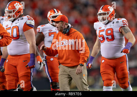 Santa Clara, Kalifornien, USA. 7 Jan, 2019. Januar 07, 2019 - Santa Clara, Kalifornien, USA - Clemson Tiger Head Coach Dabo Swinney reagiert im College Football Endspiel nationale Meisterschaft Spiel zwischen der Clemson Tiger und die Alabama Crimson Tide am Levi's Stadion, Santa Clara, Kalifornien. Quelle: Adam Lacy/ZUMA Draht/Alamy leben Nachrichten Stockfoto