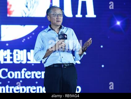 Hangzhou, Hangzhou, China. 8 Jan, 2019. Hangzhou, China - Jim Yong Kim ein Forum in Hangzhou besucht, Osten ChinaÃ¢â'¬â"¢s Provinz Zhejiang, Juli 10th, 2017. Der Präsident der Weltbank, Jim Yong Kim kündigte am 7. Januar 2019, dass er im Februar 2019 zurücktreten wird. Credit: SIPA Asien/ZUMA Draht/Alamy leben Nachrichten Stockfoto