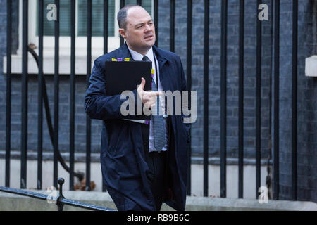 London, Großbritannien. 8. Januar, 2019. James Slack, Nr. 10 offizieller Sprecher, Blätter Downing Street 10 im Anschluss an die erste Kabinettssitzung seit den Weihnachtsferien. Credit: Mark Kerrison/Alamy leben Nachrichten Stockfoto