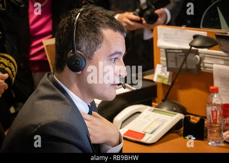 Lyon, Frankreich. 8. Januar 2019. Gérald Darmanin, Minister der Aktion und der öffentlichen Konten, Besuche von Lyon Public Finance call center Credit: FRANCK CHAPOLARD/Alamy leben Nachrichten Stockfoto