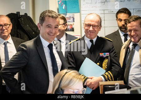 Lyon, Frankreich. 8. Januar 2019. Gérald Darmanin, Minister der Aktion und der öffentlichen Konten, Besuche von Lyon Public Finance call center Credit: FRANCK CHAPOLARD/Alamy leben Nachrichten Stockfoto