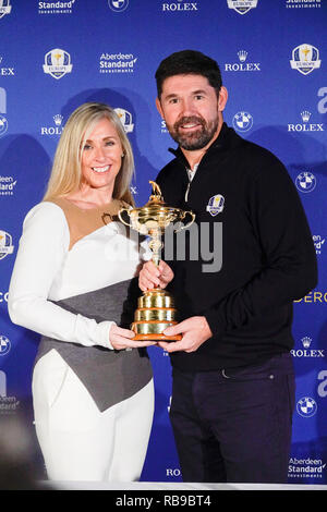 8. Januar, 2019 Wentworth Golf Club Surrey UK Padraig Harrington (Irland) im Gespräch mit den Medien, wie er heute bekannt als das nächste europäische Ryder Cup Captain, auf einer Konferenz, die im Ballsaal im berühmten Wentworth Golf Club Stockfoto