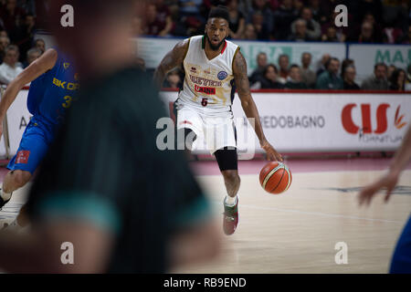 Mestre, Italien. 08 Jan, 2019. Stein Basketball Champions League Reyer Vs Opava, Venedig Italien 08, Januar 2019 Credit: Unabhängige Fotoagentur/Alamy leben Nachrichten Stockfoto