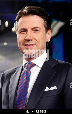 Rom, Italien. 08 Jan, 2019. Giuseppe Conte Rom 8. Januar 2019. Der italienische Ministerpräsident erscheint als Gast in der TV-Show "Porta a Porta" Foto Samantha Zucchi Insidefoto Credit: insidefoto Srl/Alamy leben Nachrichten Stockfoto