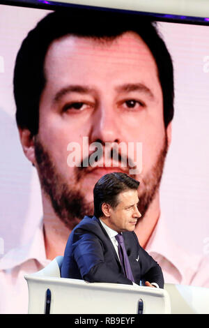 Rom, Italien. 08 Jan, 2019. Giuseppe Conte Rom 8. Januar 2019. Der italienische Ministerpräsident erscheint als Gast in der TV-Show "Porta a Porta" Foto Samantha Zucchi Insidefoto Credit: insidefoto Srl/Alamy leben Nachrichten Stockfoto