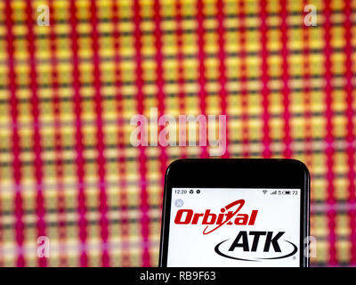 Kiew, Ukraine. 7 Jan, 2019. Orbital ATK Inc., jetzt Northrop Grumman Innovation Systems Logo auf einem Smartphone gesehen angezeigt. Quelle: Igor Golovniov/SOPA Images/ZUMA Draht/Alamy leben Nachrichten Stockfoto