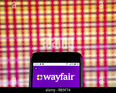 Kiew, Ukraine. 7 Jan, 2019. Wayfair Firmenlogo gesehen auf einem Smartphone angezeigt. Quelle: Igor Golovniov/SOPA Images/ZUMA Draht/Alamy leben Nachrichten Stockfoto