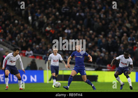 London, Großbritannien. 8. Januar, 2019. Ross Barkley von Chelsea - Tottenham Hotspur v Chelsea, Carabao Cup Halbfinale - Erste Etappe, Wembley Stadion, London (Wembley) - 8. Januar 2019 Editorial nur verwenden - DataCo Einschränkungen gelten Credit: Spieltag Bilder begrenzt/Alamy leben Nachrichten Stockfoto