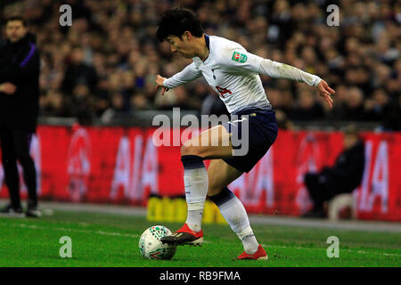 London, Großbritannien. 8. Januar, 2019. Sohn Heung-min von Tottenham Hotspur in Aktion. Carabao Cup Halbfinale, Hinspiele übereinstimmen, Tottenham Hotspur v Chelsea im Wembley Stadion in London am Dienstag, den 8. Januar 2019. Dieses Bild dürfen nur für redaktionelle Zwecke verwendet werden. Nur die redaktionelle Nutzung, eine Lizenz für die gewerbliche Nutzung erforderlich. Keine Verwendung in Wetten, Spiele oder einer einzelnen Verein/Liga/player Publikationen. pic von Steffan Bowen/Andrew Orchard sport Fotografie/Alamy leben Nachrichten Stockfoto