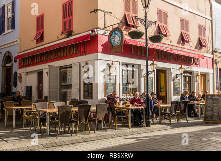 Gibraltar, Hufeisen Bar, Main Street, Gibraltar, Britisches Territorium in Übersee, Großbritannien, Großbritannien Stockfoto