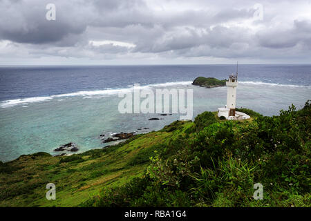 Leuchtturm, am nördlichen Ende der Insel Ishigaki, Okinawa, Japan Stockfoto