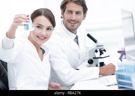 Team von Biologen Forscher im Labor Stockfoto