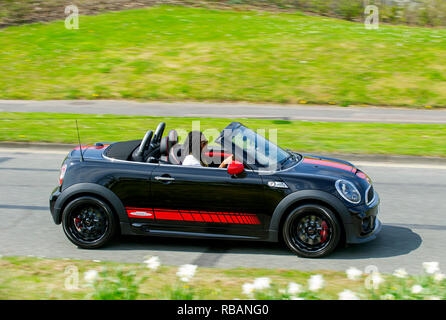 2012 R57 Form Mini Cooper Cabrio JCW britischen Kleinwagen Stockfoto