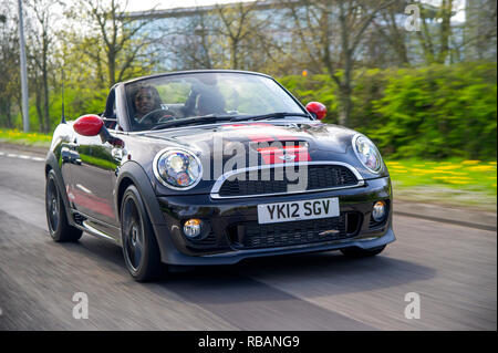 2012 R57 Form Mini Cooper Cabrio JCW britischen Kleinwagen Stockfoto