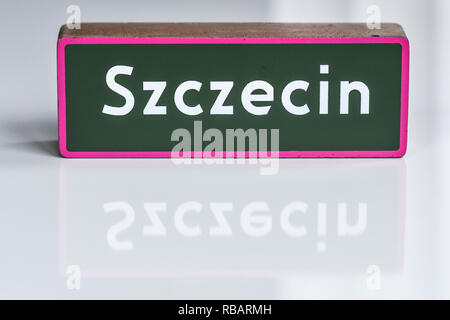 Stettin Zeichen auf einer Betonplatte. Stockfoto
