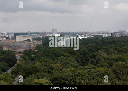 Blick auf Berlin von der Spitze der Siegessäule Stockfoto