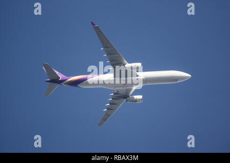 Chiangmai, Thailand - 2. Januar 2019: HS-tes Airbus A330-300 von Thaiairway. Von Chiangmai Flughafen in Bangkok. Stockfoto
