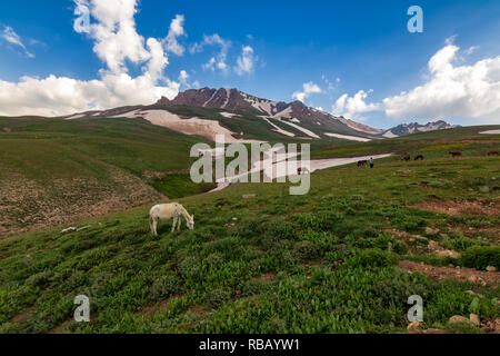 Das Hochland von Urmia, Buzlu Sinus Berg, im Nordwesten Irans liegt Stockfoto