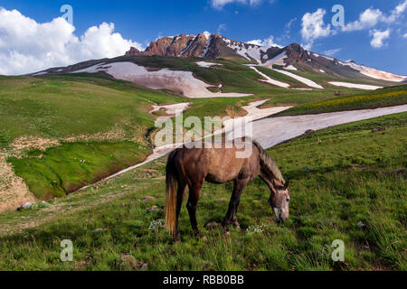 Das Hochland von Urmia, Buzlu Sinus Berg, im Nordwesten Irans liegt Stockfoto