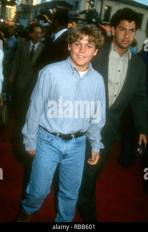 WESTWOOD, CA - 29. Juli: Schauspieler Jason James Richter nimmt an Warner Bros. Pictures' "Der Flüchtling" Premiere am 29. Juli 1993 an den Mann Dorf Theater in Westwood, Kalifornien. Foto von Barry King/Alamy Stock Foto Stockfoto