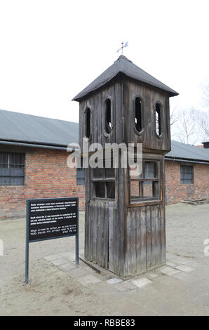 Der Stand, wo die SS-Mann verantwortlich für die Durchführung der Anwesenheitsüberprüfung für Gefangene an Auschvitz 1 Kz stand, in Polen Stockfoto