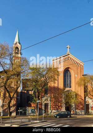 Hauptfassade der Chiesa di Santa Maria del Rosario Kirche. Blick von der Piazza Del Rosario entfernt. Mailand, Lombardei, Italien. Stockfoto