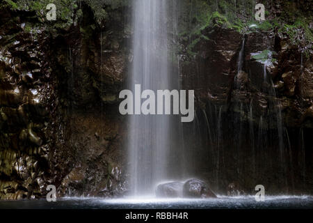 Madeira, Portugal - 11. Juni 2017: Caldeirão Verde Wasserfall Stockfoto