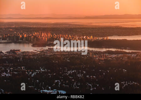 Foto von Vancouver Blick von Grouse Mountain in North Vancouver, BC, Kanada Stockfoto