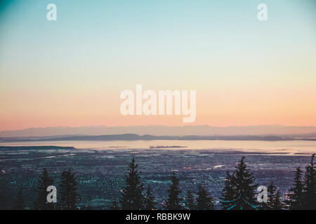 Foto von Vancouver Blick von Grouse Mountain in North Vancouver, BC, Kanada Stockfoto