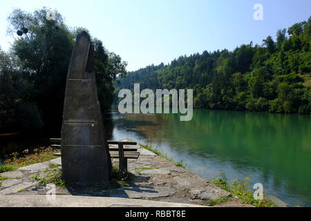 Denkmal für Hochwasser auf der Drau in Kärnten Österreich Lavamund gewidmet. Stockfoto