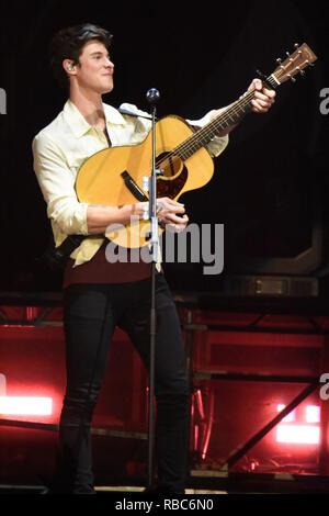 B96 Chicago Pepsi Jingle Bash 2018 an der Allstate Arena in Rosemont, IL, USA am 8. Dezember 2018 Mit: Shawn Mendes Wo: Rosemont, Illinois, United States Wenn: 08. Dez 2018 Quelle: Adam Bielawski/WENN.com Stockfoto