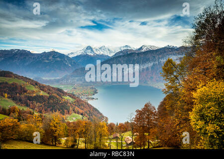 Eiger, Mönch & Jungfrau, oberhalb des Thunersees, Berner Oberland, Schweiz Stockfoto