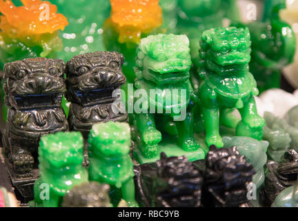 Jade Löwen in Jade Market, Yau Ma Tei, Kowloon, Hong Kong Stockfoto