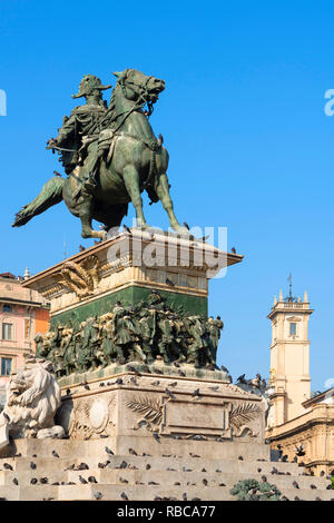 Statue Vittorio Emanuele II a Cavallo an der Piazza del Duomo, Mailand, Lombardei, Italien Stockfoto