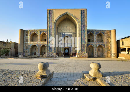 Ulugbek Medrese. Buchara, einem UNESCO-Weltkulturerbe. Usbekistan Stockfoto