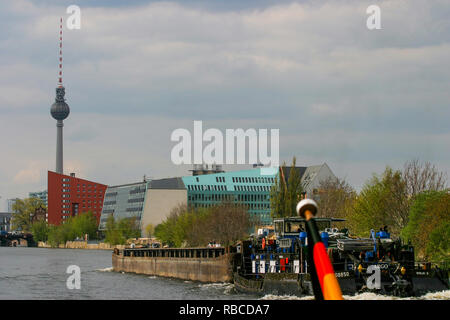 Spree Ufer von einem crusie Boot, Berlin, Deutschland Stockfoto