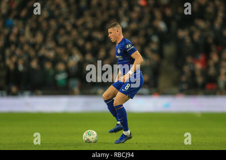 8. Januar 2019, Wembley, London, England; Carabao EFL Cup, Halbfinale, Tottenham vs Chelsea; Ross Barkley (08) von Chelsea mit dem Ball Quelle: Mark Cosgrove/News Bilder der Englischen Football League Bilder unterliegen DataCo Lizenz Stockfoto