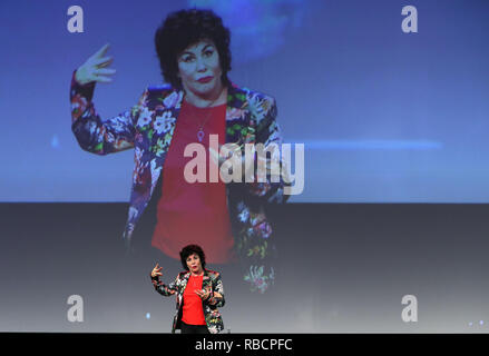 Ruby Wax sprechen an das Pendel Gipfel, ein Geschäft und Selbstermächtigung Gipfel in Dublin. Stockfoto
